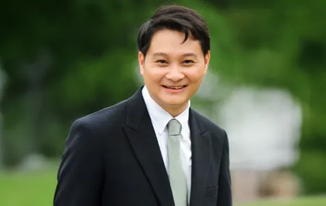 Gynaecologist and Obstetrician in Singapore - Dr Christopher Ng